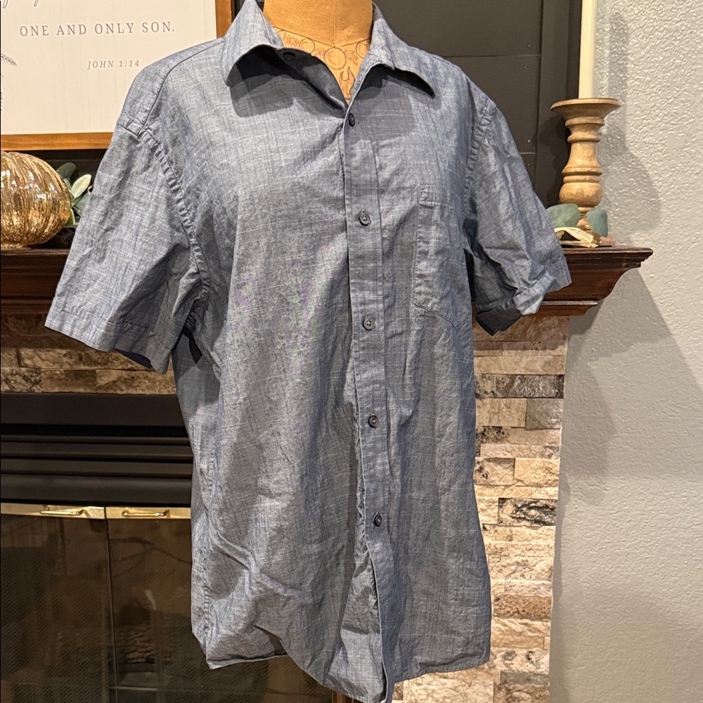 Banana Republic Casual Blue Button Down Shirt